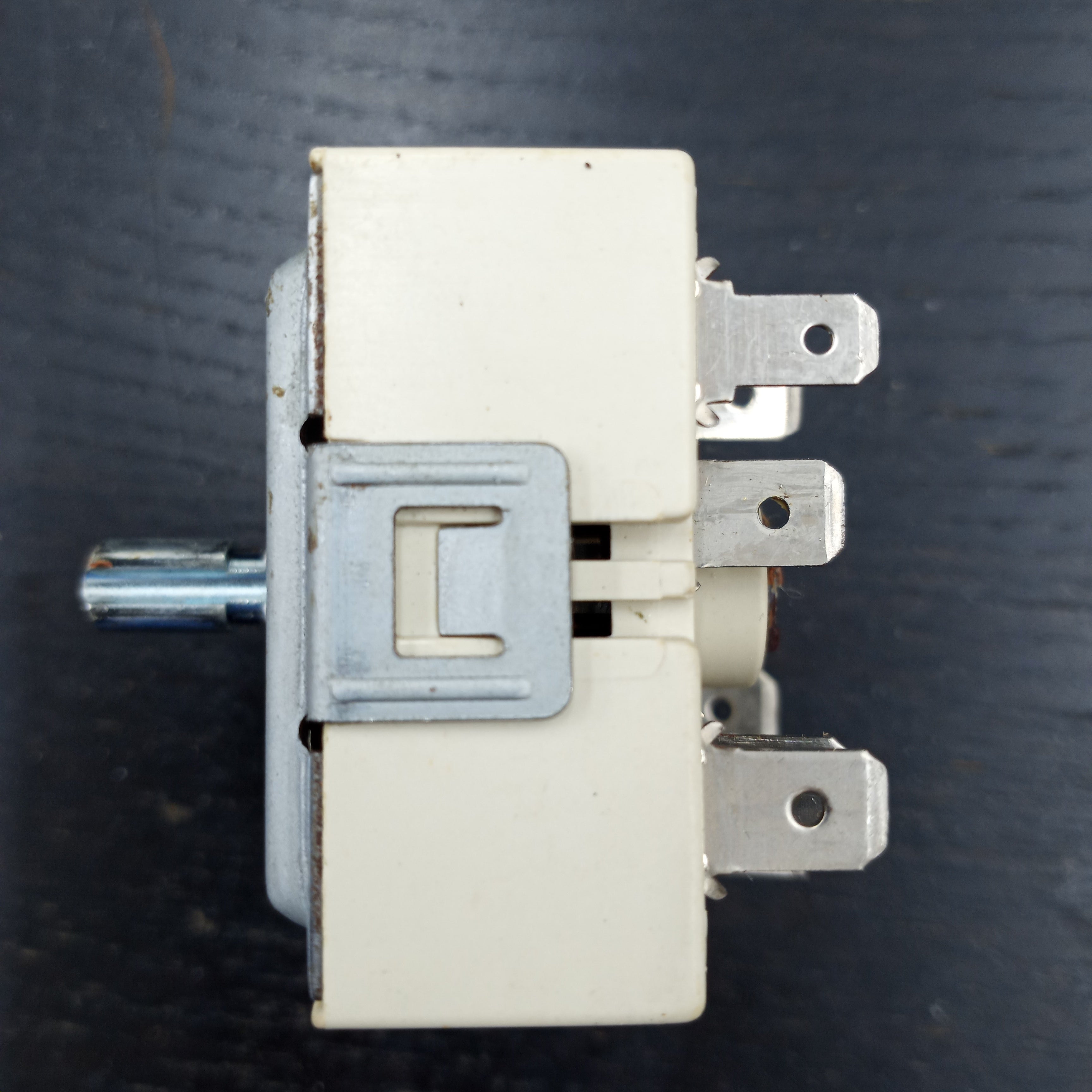 Whirlpool Range Surface Element Control Switch WP9758060 Whirlpool Range Surface Element Control Switch WP9758060